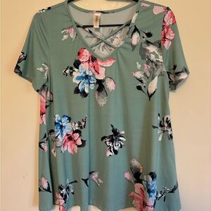 Lara Top Size Large - Super Soft with Flower Design